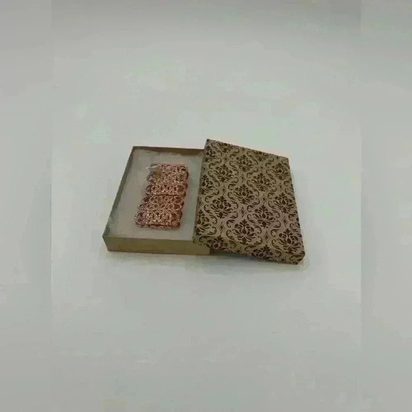 NWT Rose Rhinestone stretch cuff - Picture 3 of 3